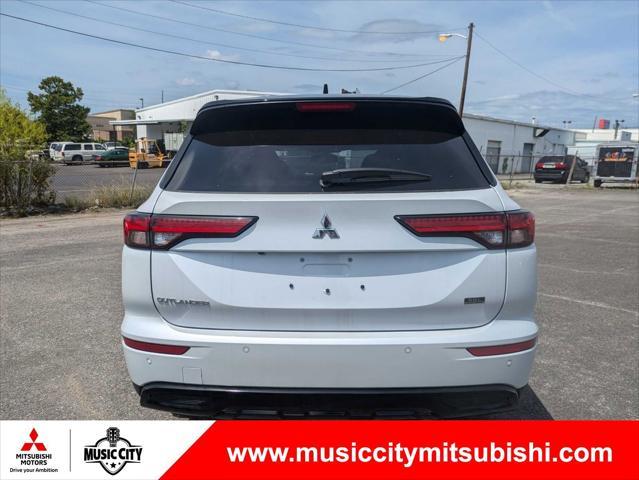 new 2024 Mitsubishi Outlander car, priced at $35,015