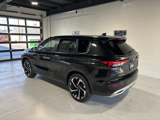 new 2024 Mitsubishi Outlander car, priced at $32,285