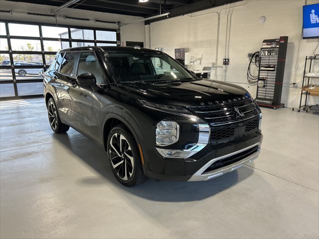 new 2024 Mitsubishi Outlander car, priced at $32,285