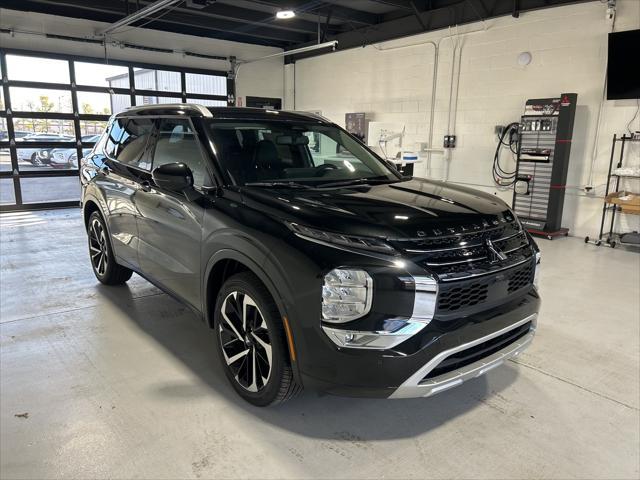 new 2024 Mitsubishi Outlander car, priced at $33,070