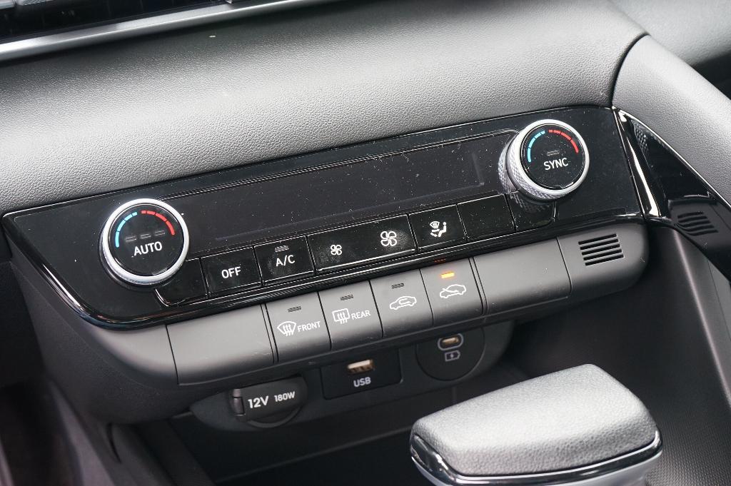 new 2025 Hyundai ELANTRA HEV car, priced at $25,405