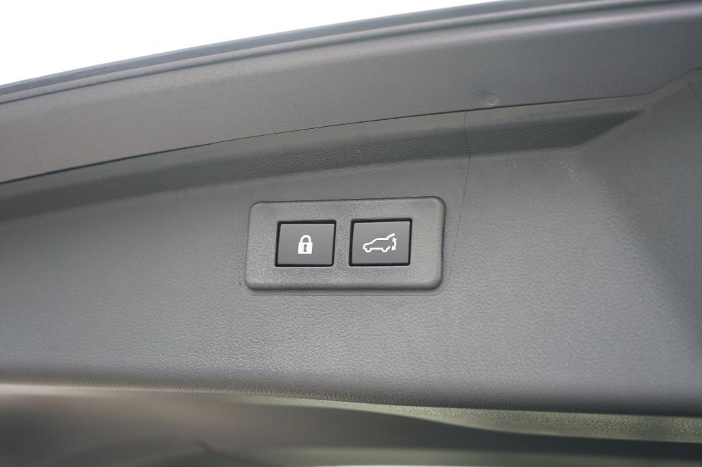 used 2025 Subaru Outback car, priced at $31,000