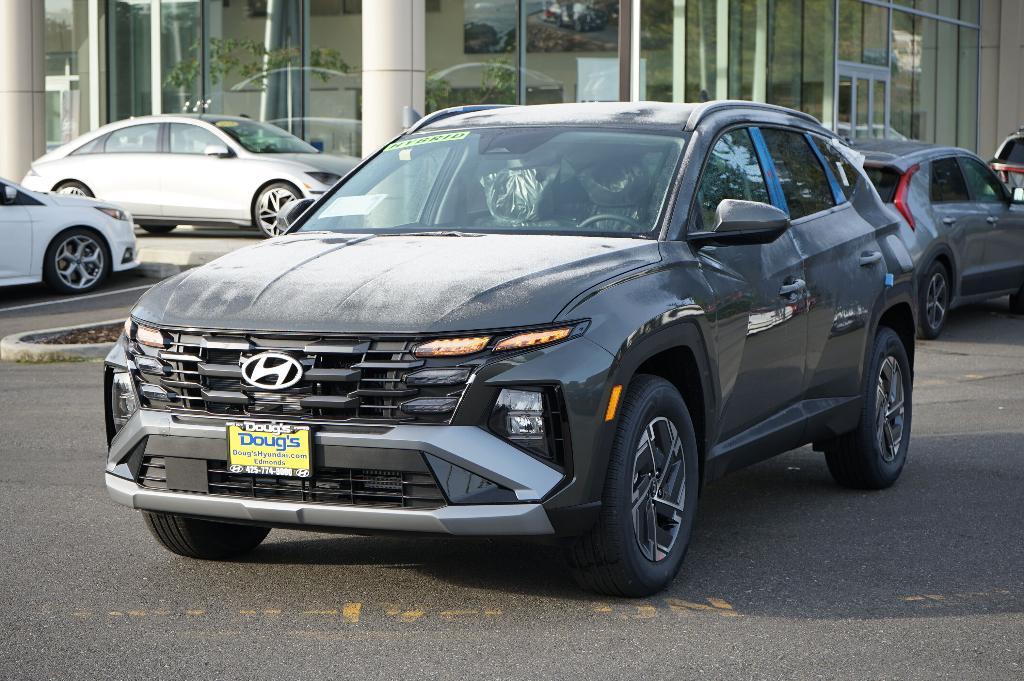 new 2025 Hyundai Tucson Hybrid car, priced at $34,025