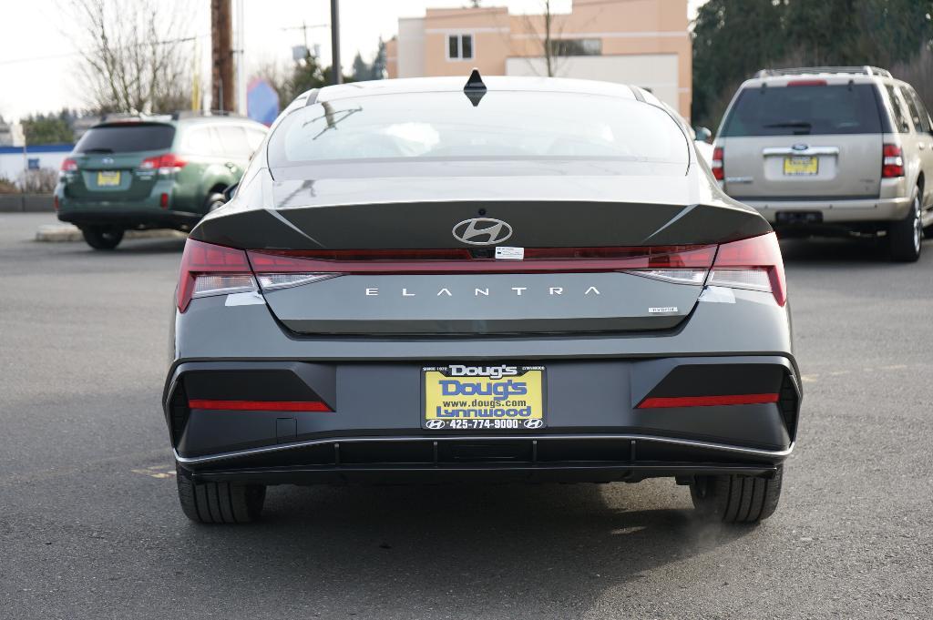 new 2025 Hyundai Elantra HEV car, priced at $30,935