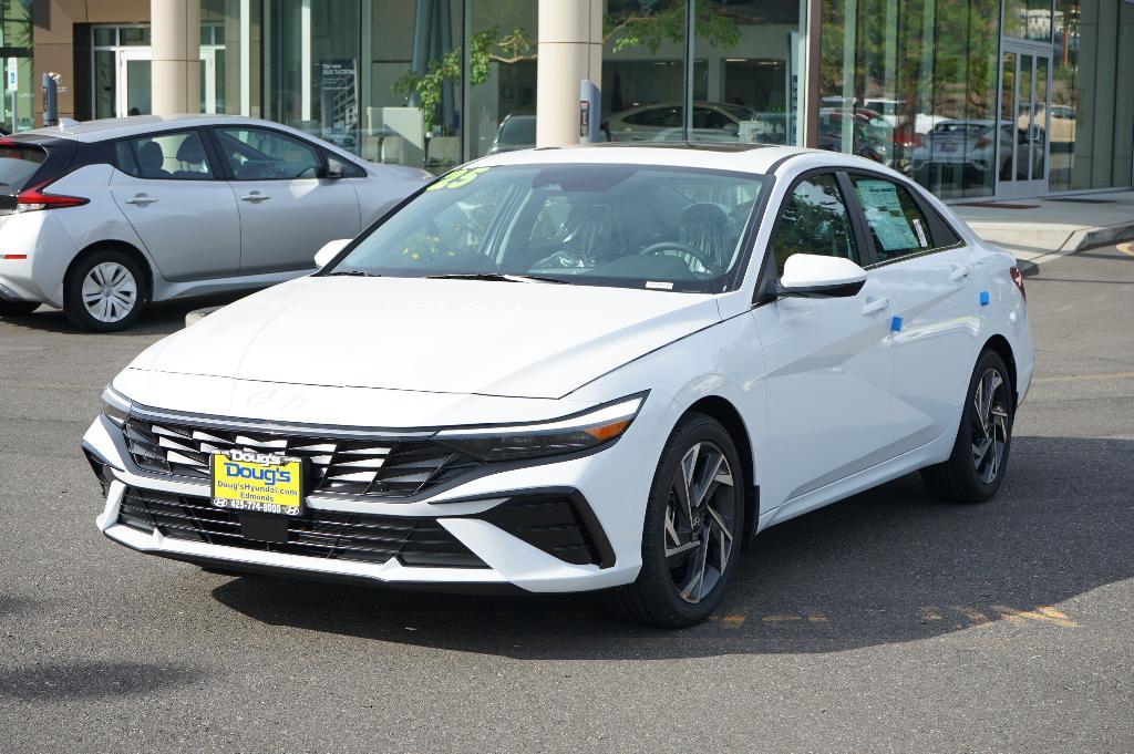 new 2025 Hyundai Elantra car, priced at $26,735