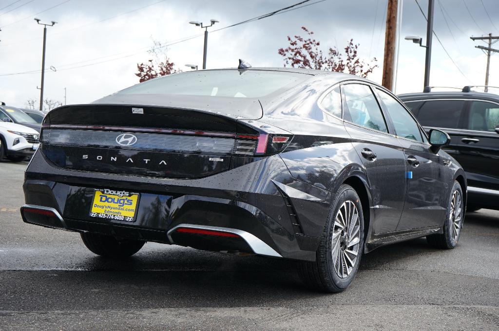 new 2025 Hyundai Sonata Hybrid car, priced at $38,275