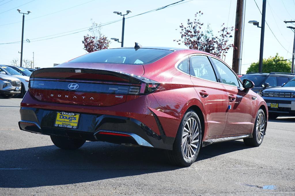 new 2024 Hyundai Sonata Hybrid car, priced at $34,405