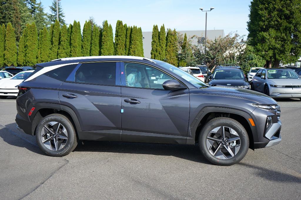 new 2025 Hyundai Tucson Hybrid car, priced at $37,375