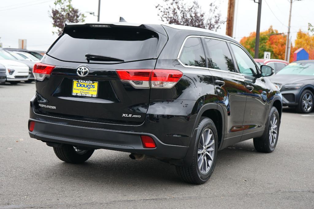 used 2019 Toyota Highlander car, priced at $32,000