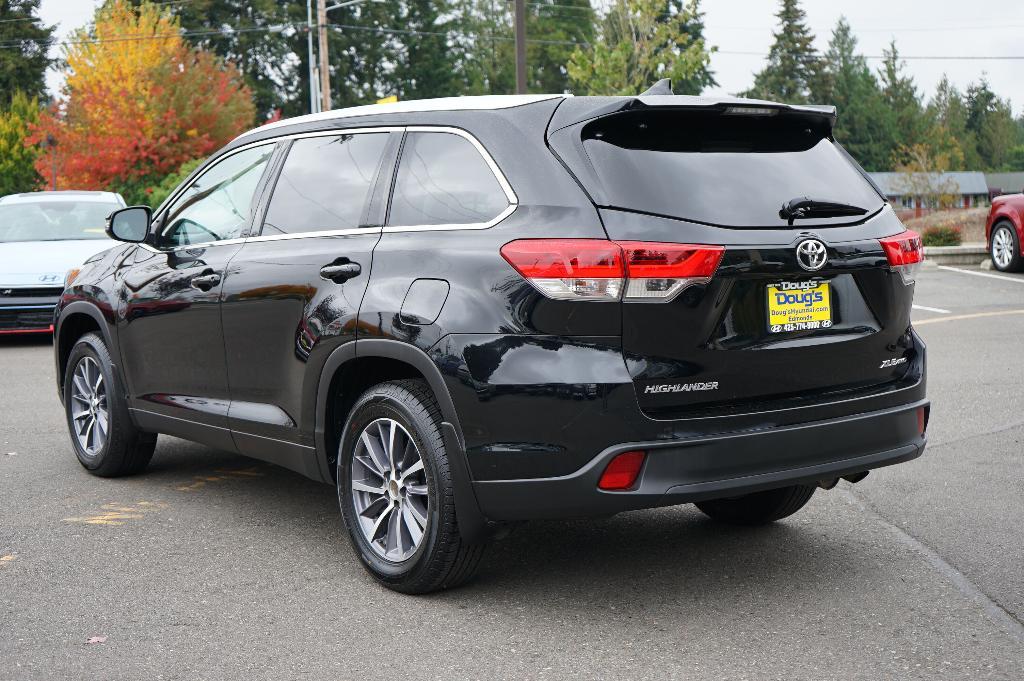 used 2019 Toyota Highlander car, priced at $32,000