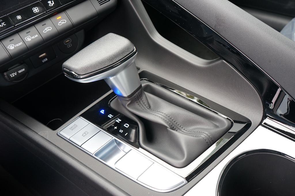 new 2025 Hyundai ELANTRA HEV car, priced at $22,320