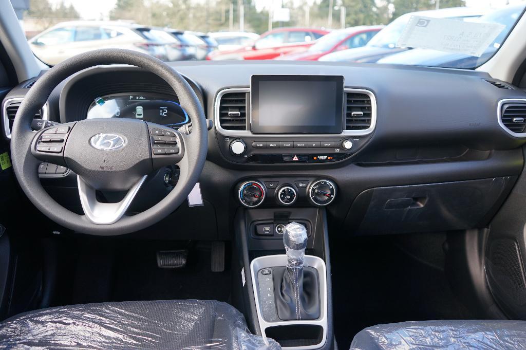 new 2025 Hyundai Venue car