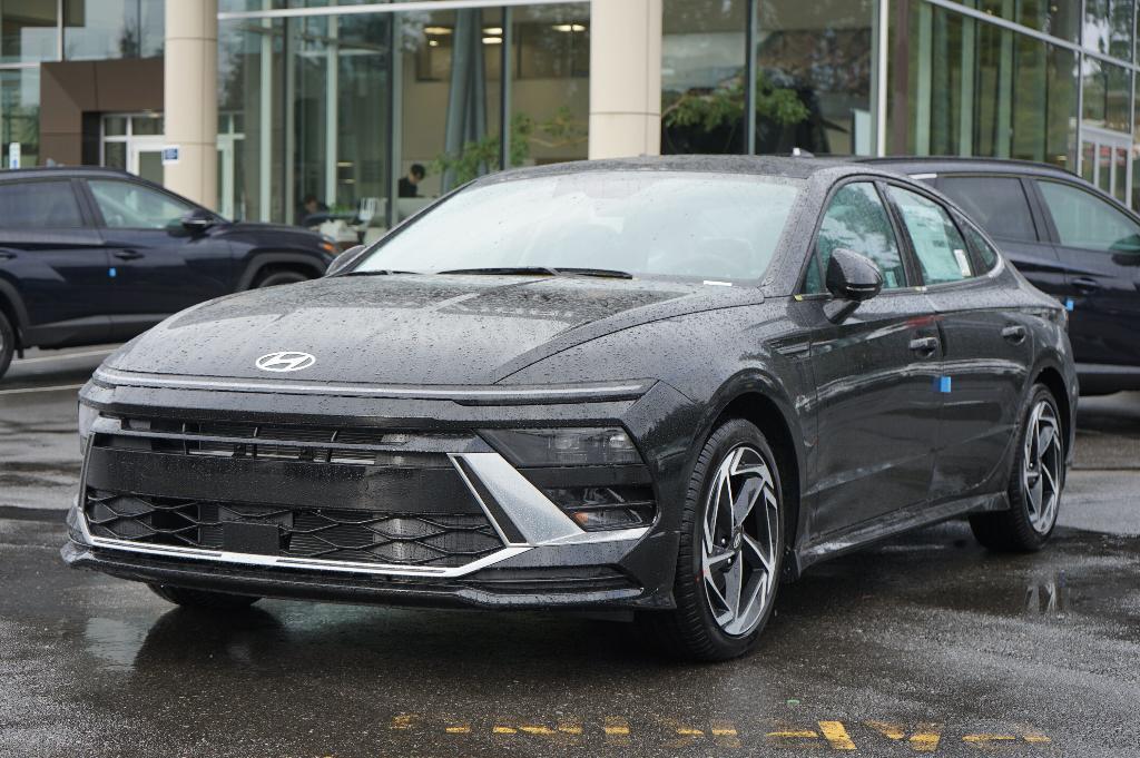 new 2024 Hyundai Sonata car, priced at $28,270