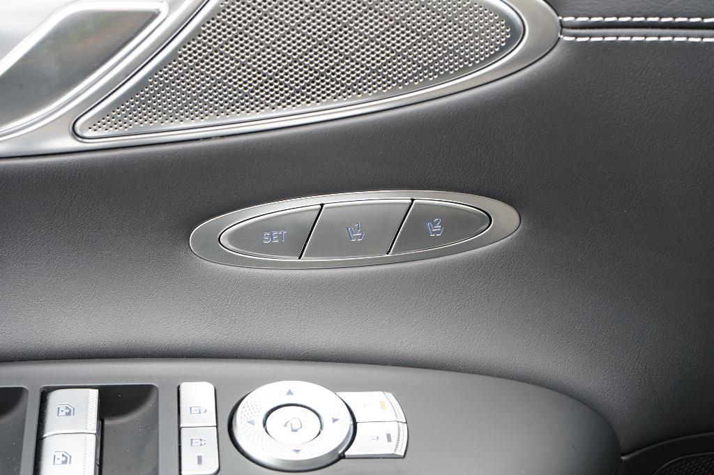 used 2025 Genesis Electrified GV70 car, priced at $49,500