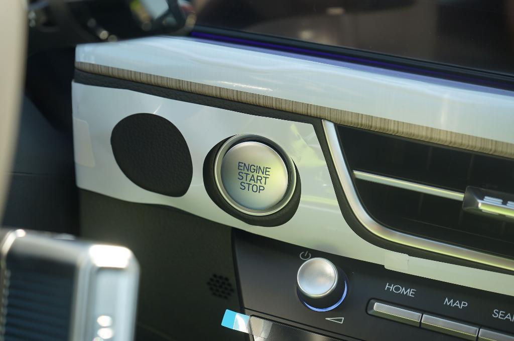 new 2025 Hyundai Sonata Hybrid car, priced at $38,940