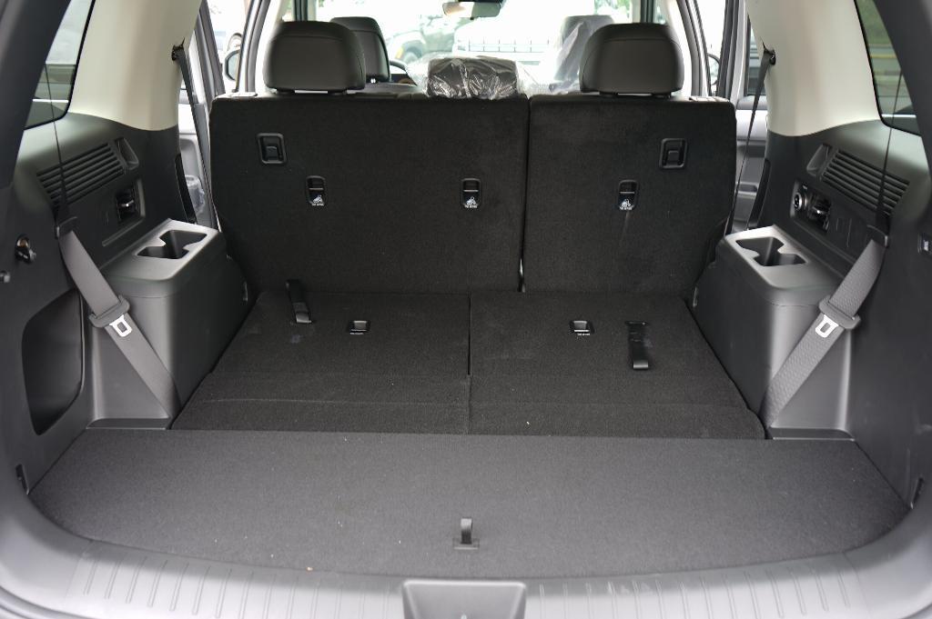 new 2025 Hyundai SANTA FE HEV car, priced at $40,139