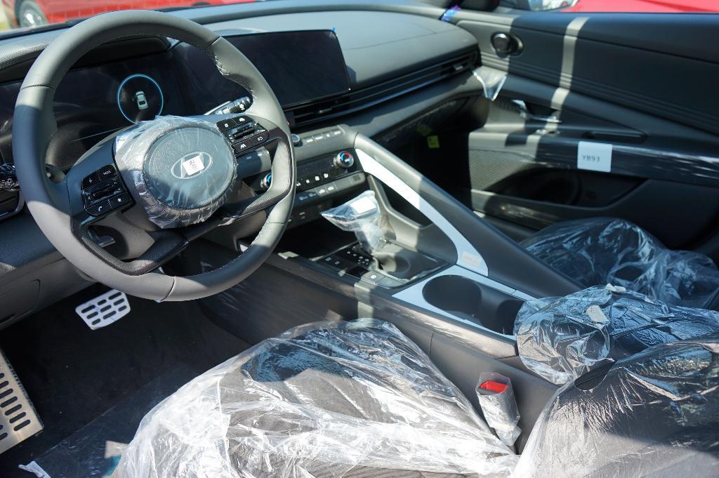 new 2025 Hyundai ELANTRA HEV car, priced at $28,435