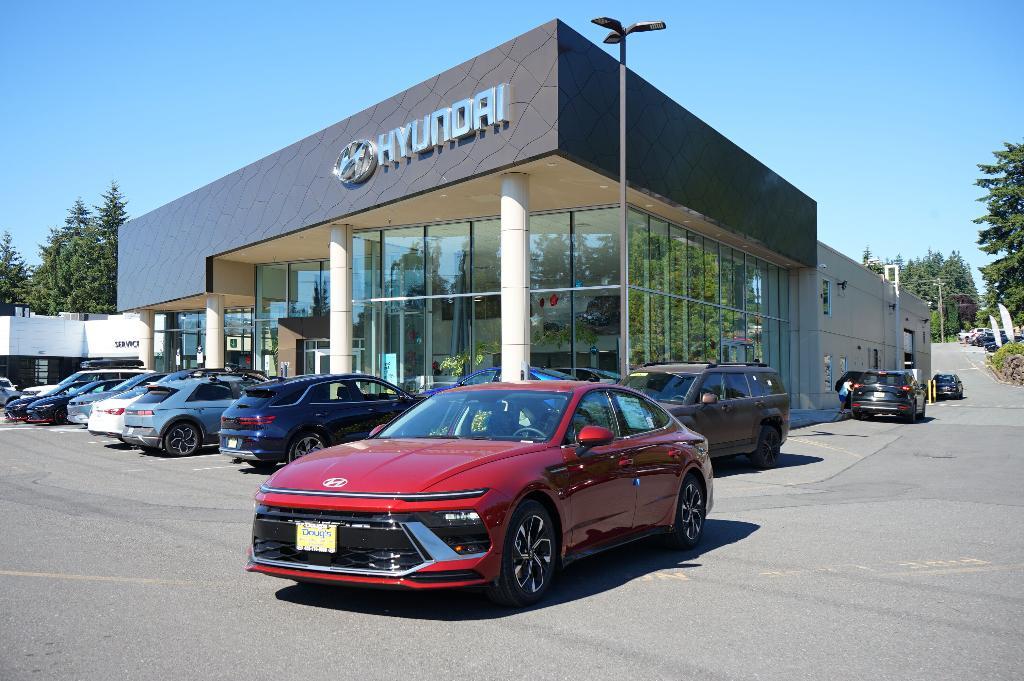 new 2024 Hyundai Sonata car, priced at $28,705