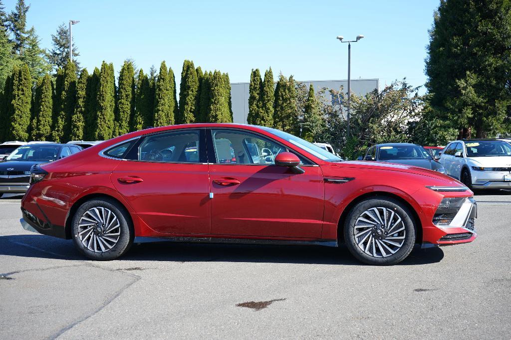 new 2025 Hyundai Sonata Hybrid car, priced at $38,515