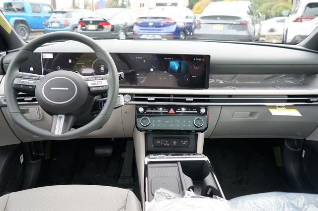 new 2025 Hyundai TUCSON Hybrid car, priced at $42,040