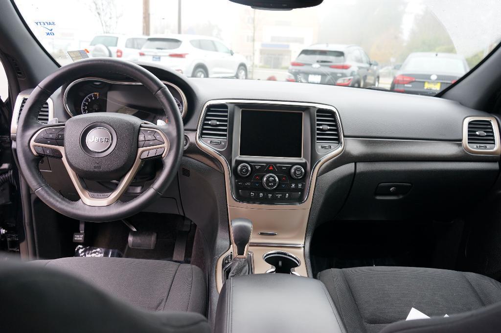 used 2017 Jeep Grand Cherokee car, priced at $18,500