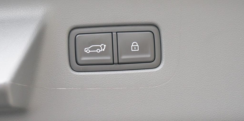 new 2025 Hyundai SANTA FE HEV car, priced at $50,804