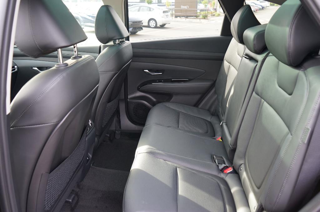 new 2025 Hyundai TUCSON Hybrid car, priced at $42,025