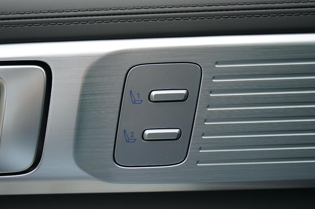new 2025 Hyundai SANTA FE HEV car, priced at $46,531