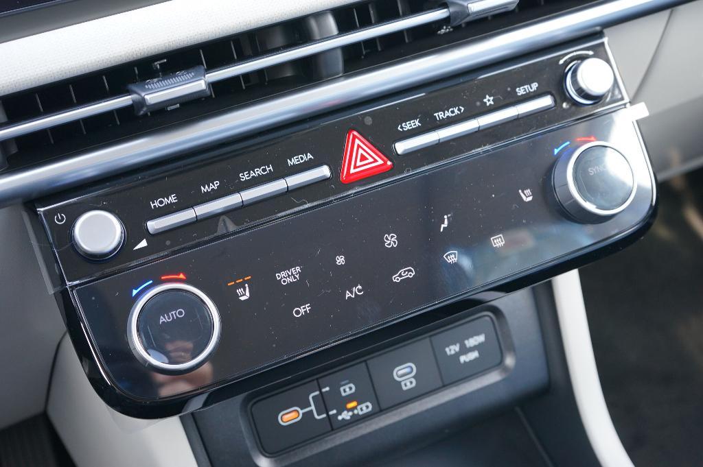 new 2025 Hyundai TUCSON Hybrid car, priced at $33,070