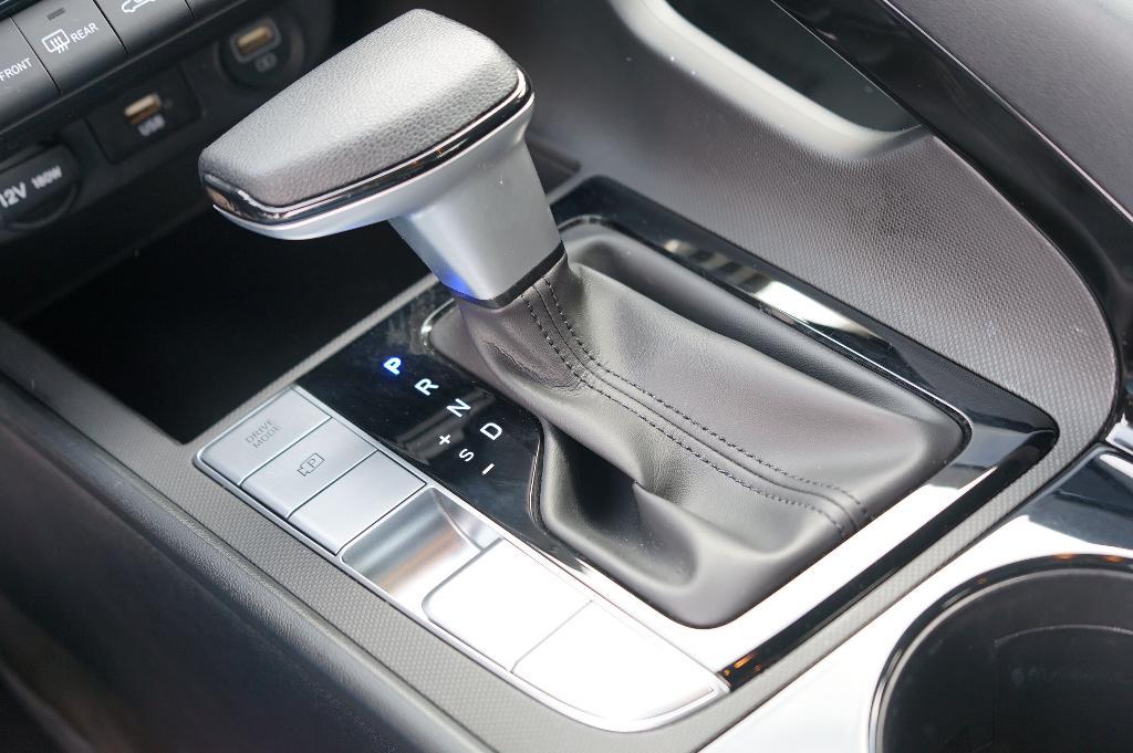 used 2022 Hyundai ELANTRA HEV car, priced at $21,500