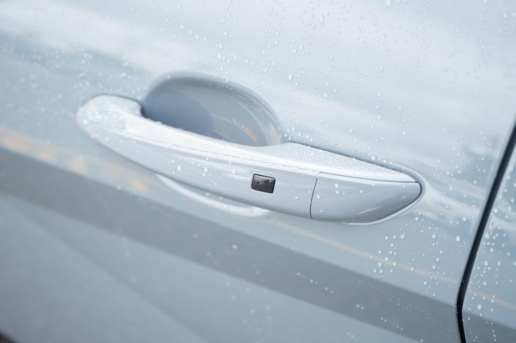 used 2022 Hyundai ELANTRA HEV car, priced at $21,500