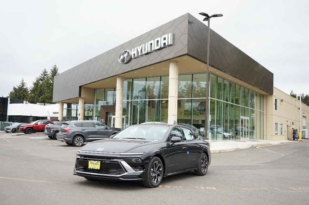 new 2025 Hyundai Sonata car, priced at $30,278