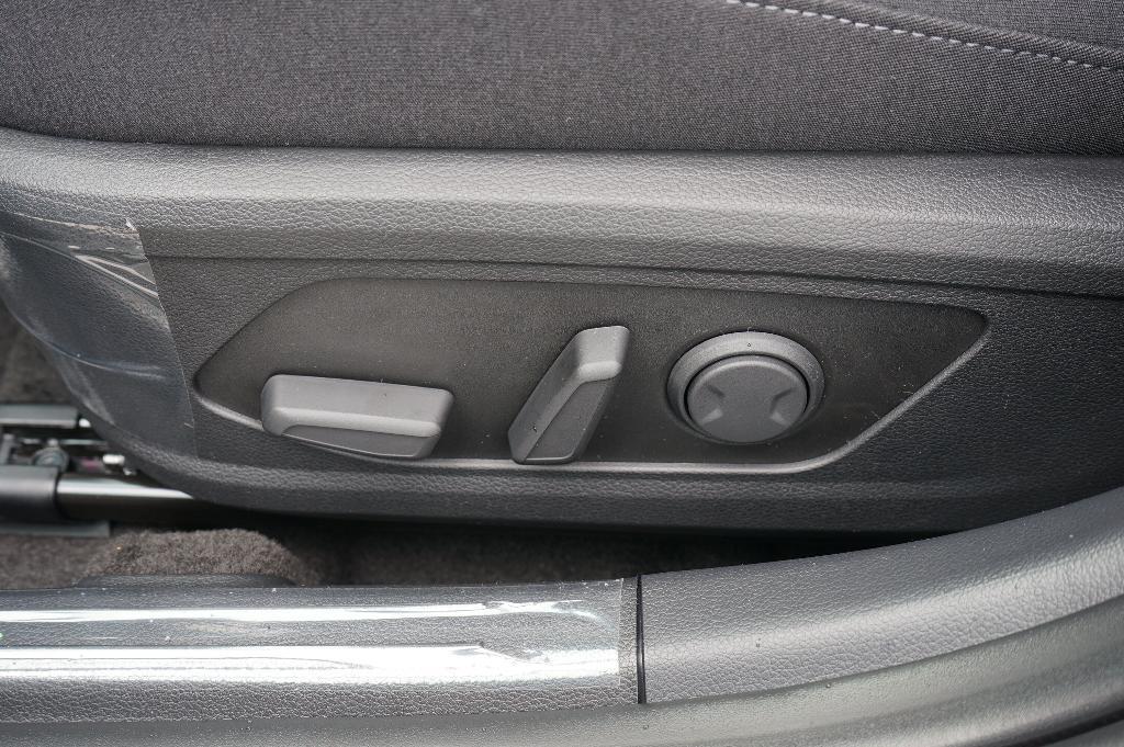 new 2025 Hyundai Sonata car, priced at $30,278