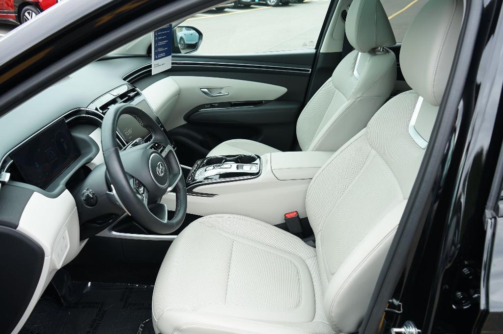 used 2024 Hyundai TUCSON Hybrid car, priced at $35,500