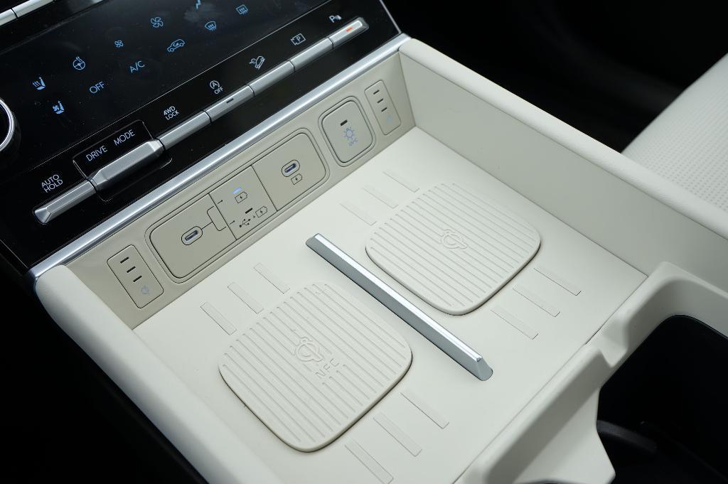 new 2025 Hyundai Santa Fe car, priced at $48,750