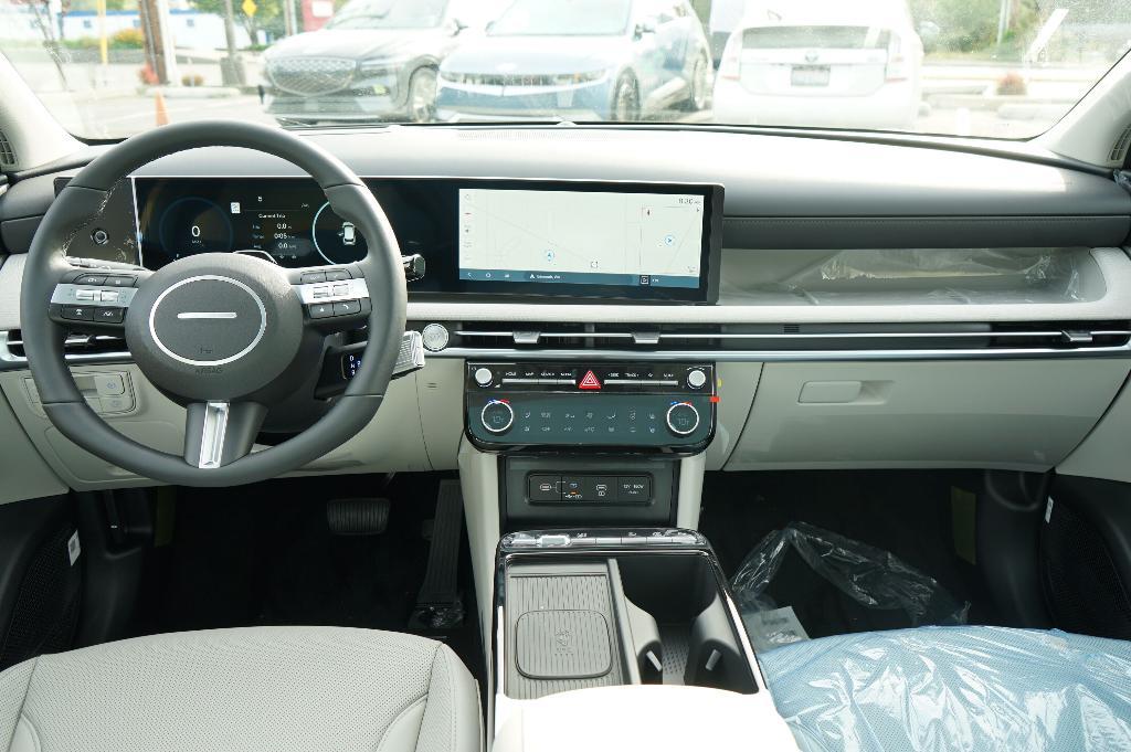 new 2025 Hyundai TUCSON Hybrid car, priced at $42,655