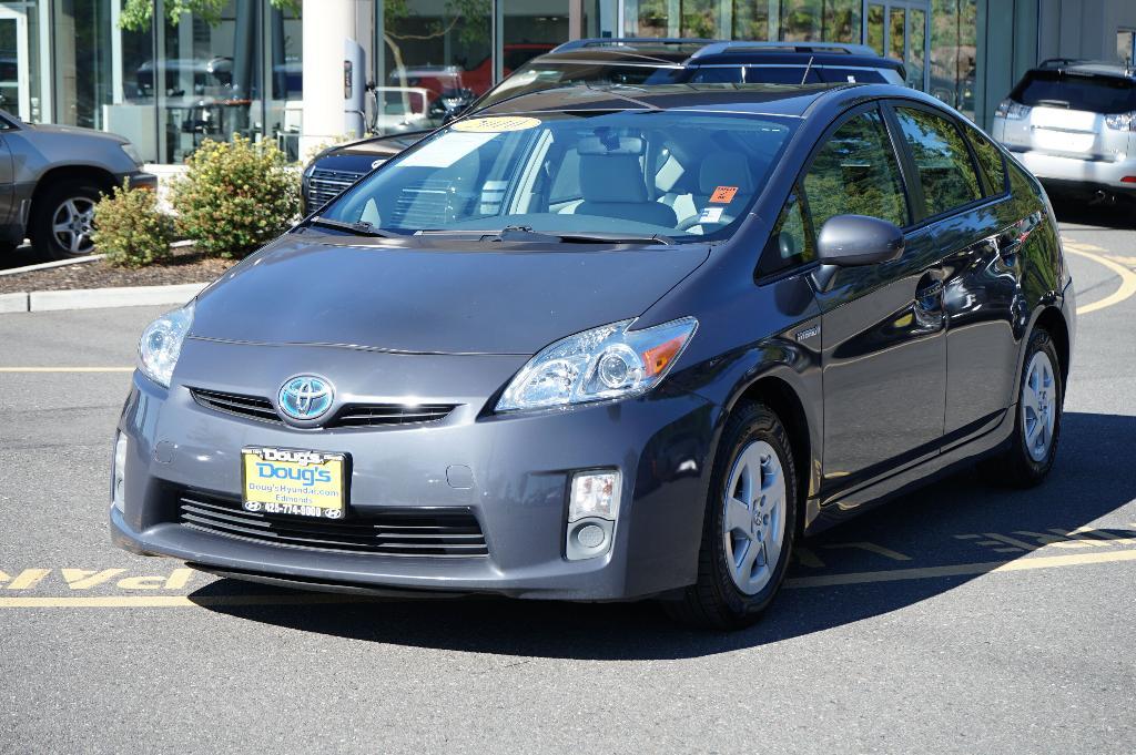 used 2010 Toyota Prius car, priced at $6,500