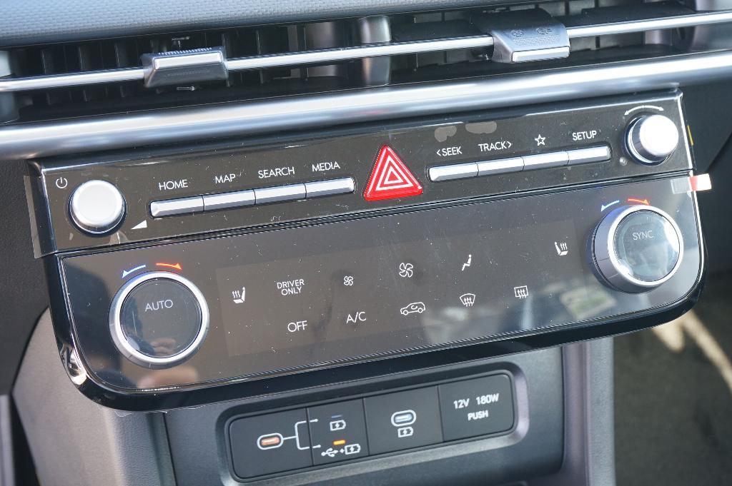 new 2026 Hyundai TUCSON Hybrid car, priced at $35,675