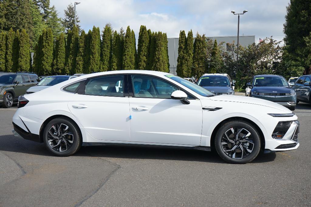 new 2024 Hyundai Sonata car, priced at $30,455