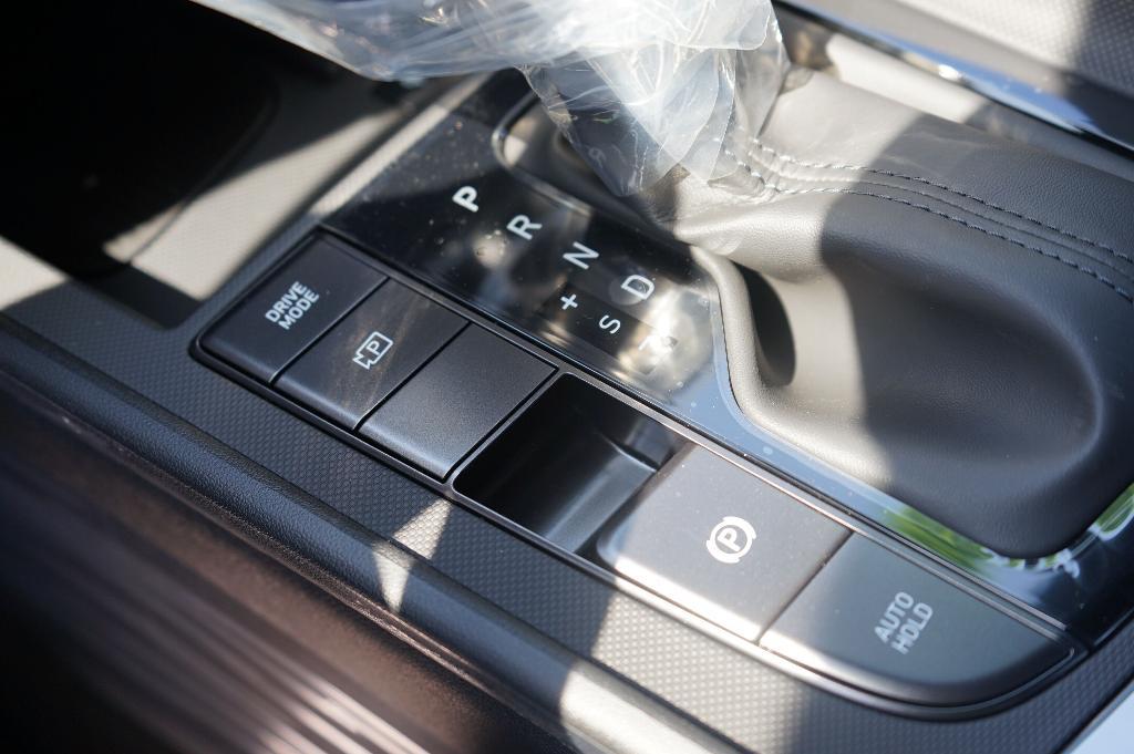 new 2025 Hyundai ELANTRA HEV car, priced at $27,935