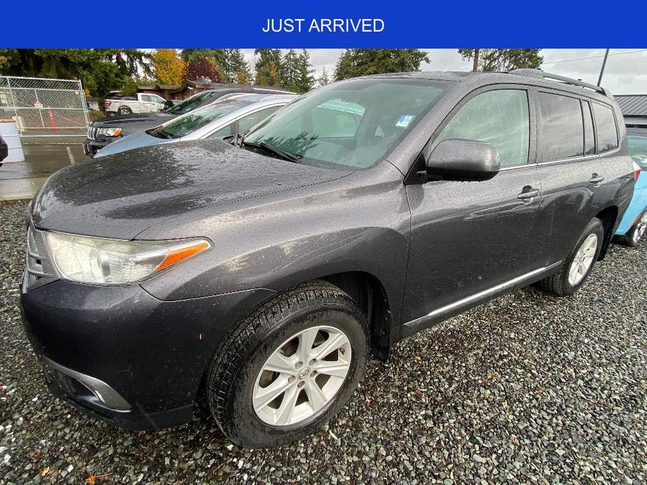 used 2013 Toyota Highlander car, priced at $17,000