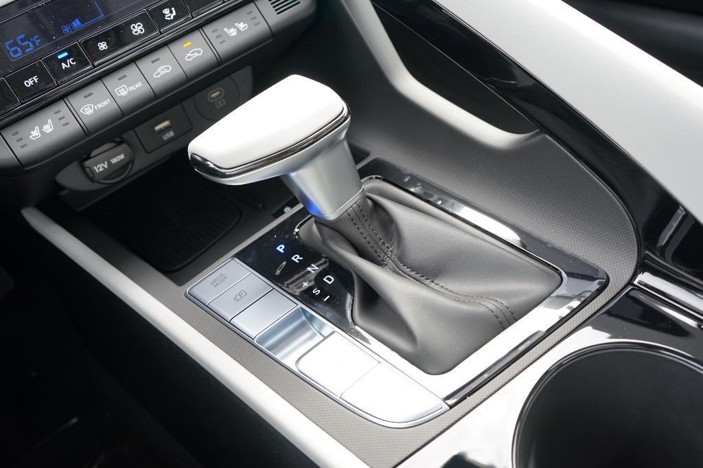 new 2025 Hyundai ELANTRA HEV car, priced at $30,840
