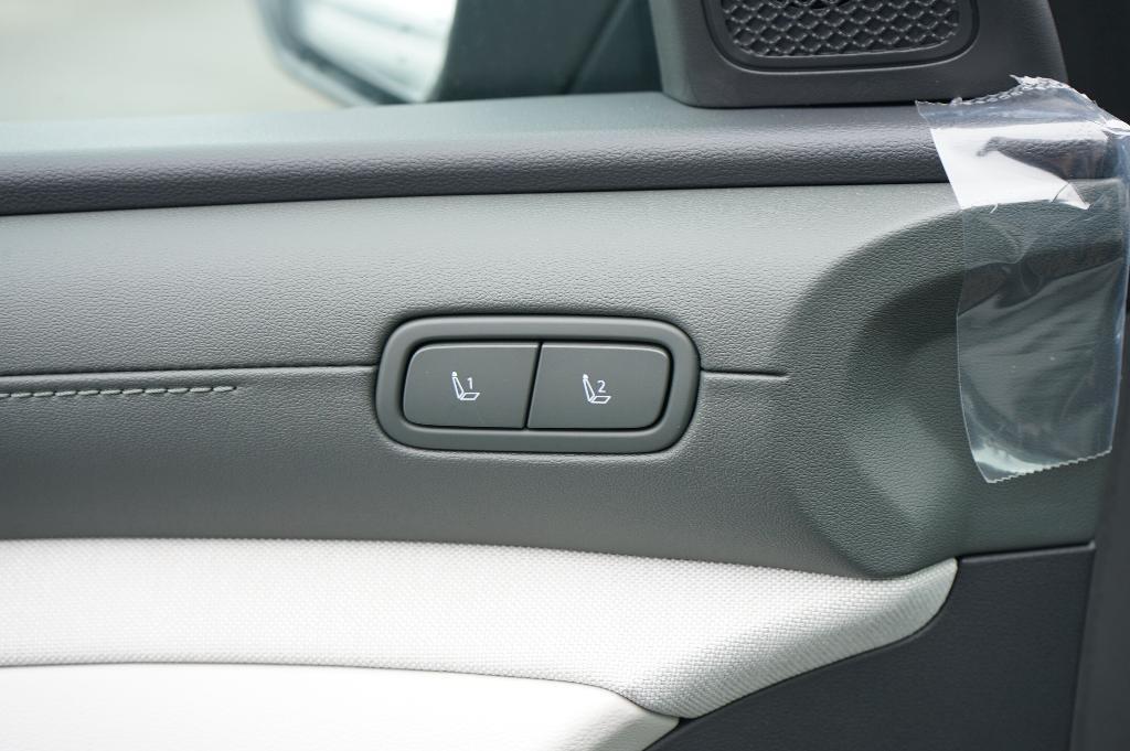 new 2025 Hyundai TUCSON Hybrid car, priced at $41,495