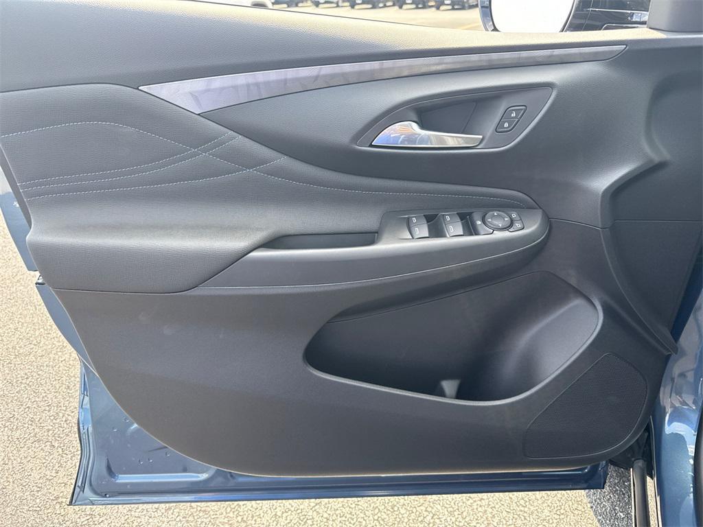 new 2025 Buick Envista car, priced at $26,500