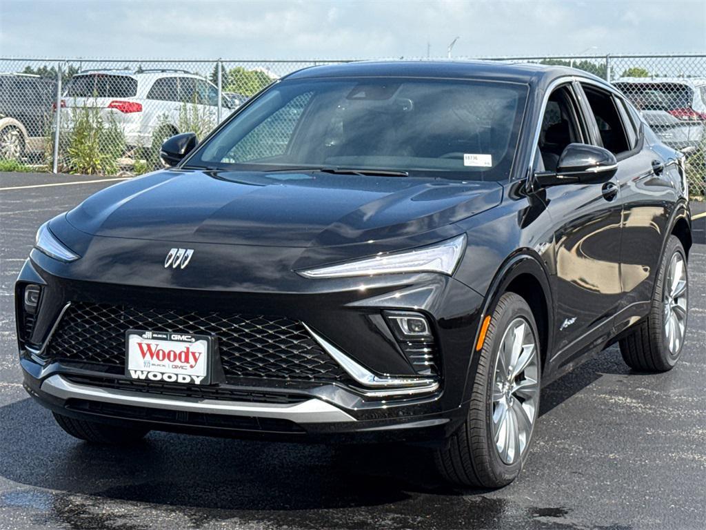 new 2025 Buick Envista car, priced at $28,000