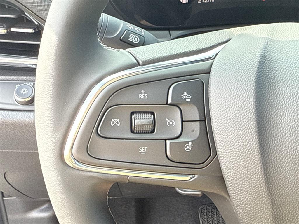 new 2025 Buick Envista car, priced at $28,000