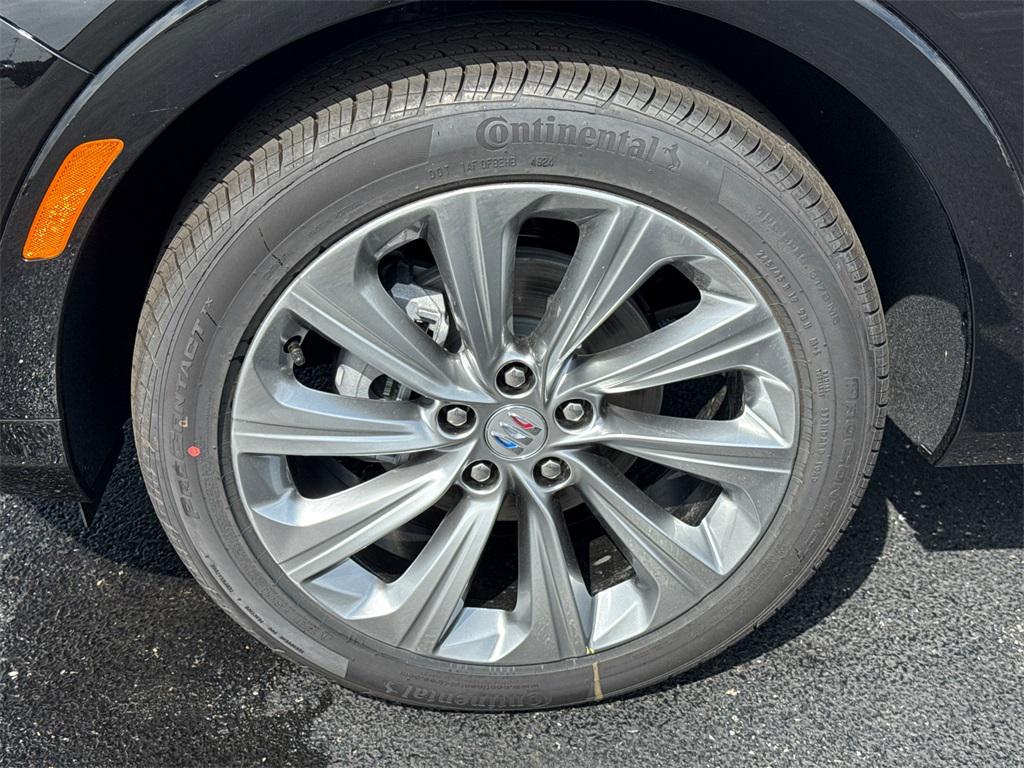 new 2025 Buick Envista car, priced at $28,000