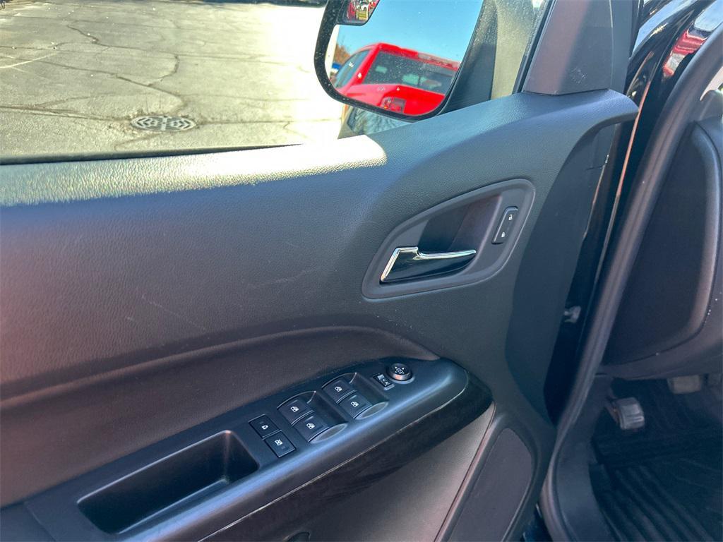 used 2022 GMC Canyon car, priced at $29,500