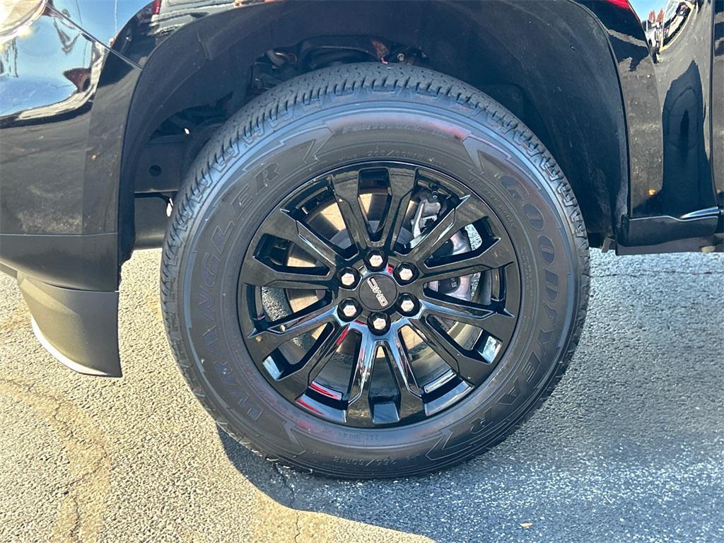 used 2022 GMC Canyon car, priced at $29,500