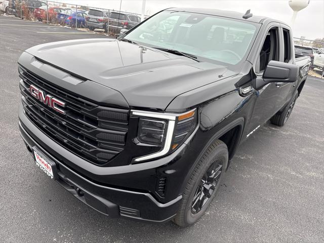 new 2025 GMC Sierra 1500 car, priced at $42,250